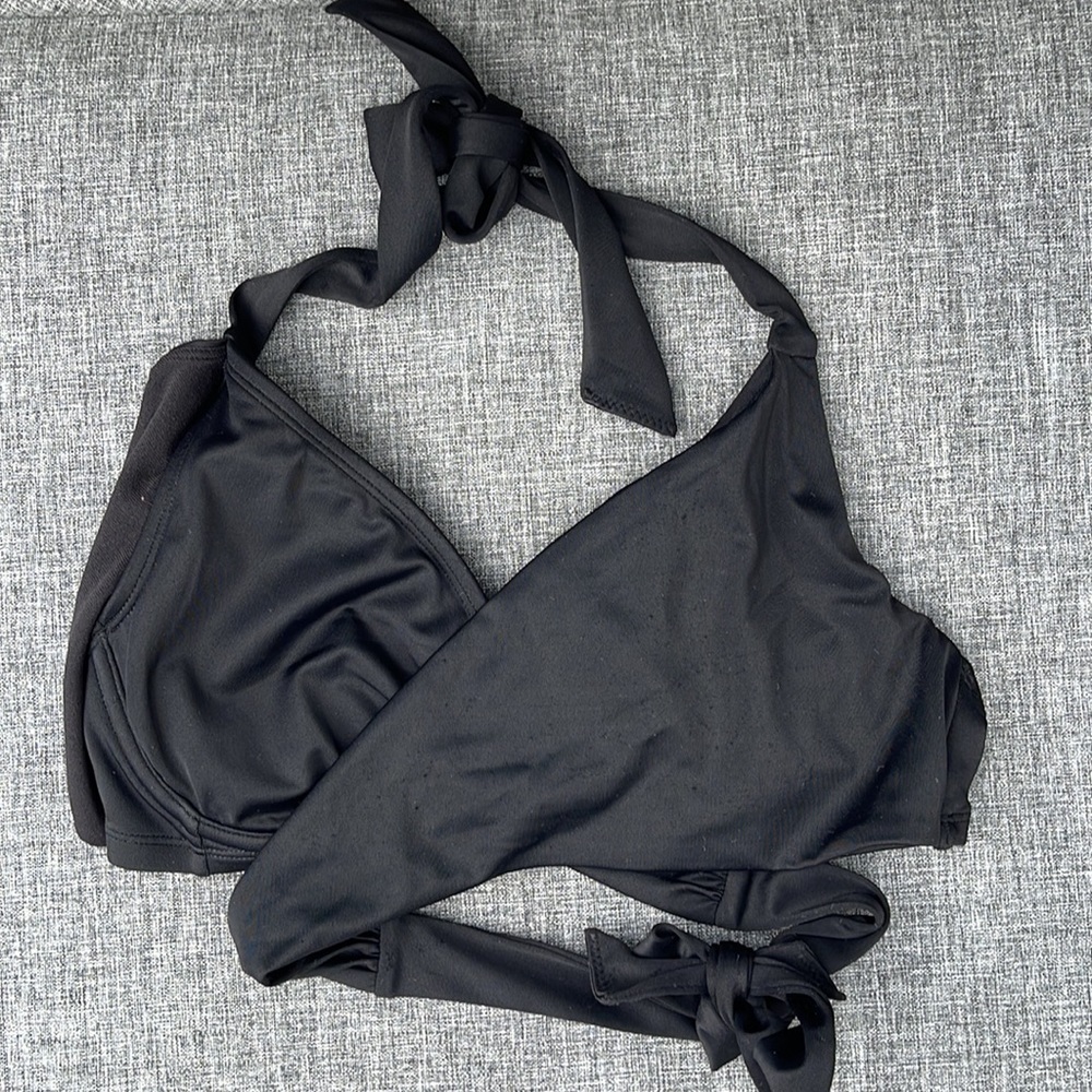 Athleta Womens 32B/C Black Underwire Bikini Top Wrap Tie Halter Neck Supportive